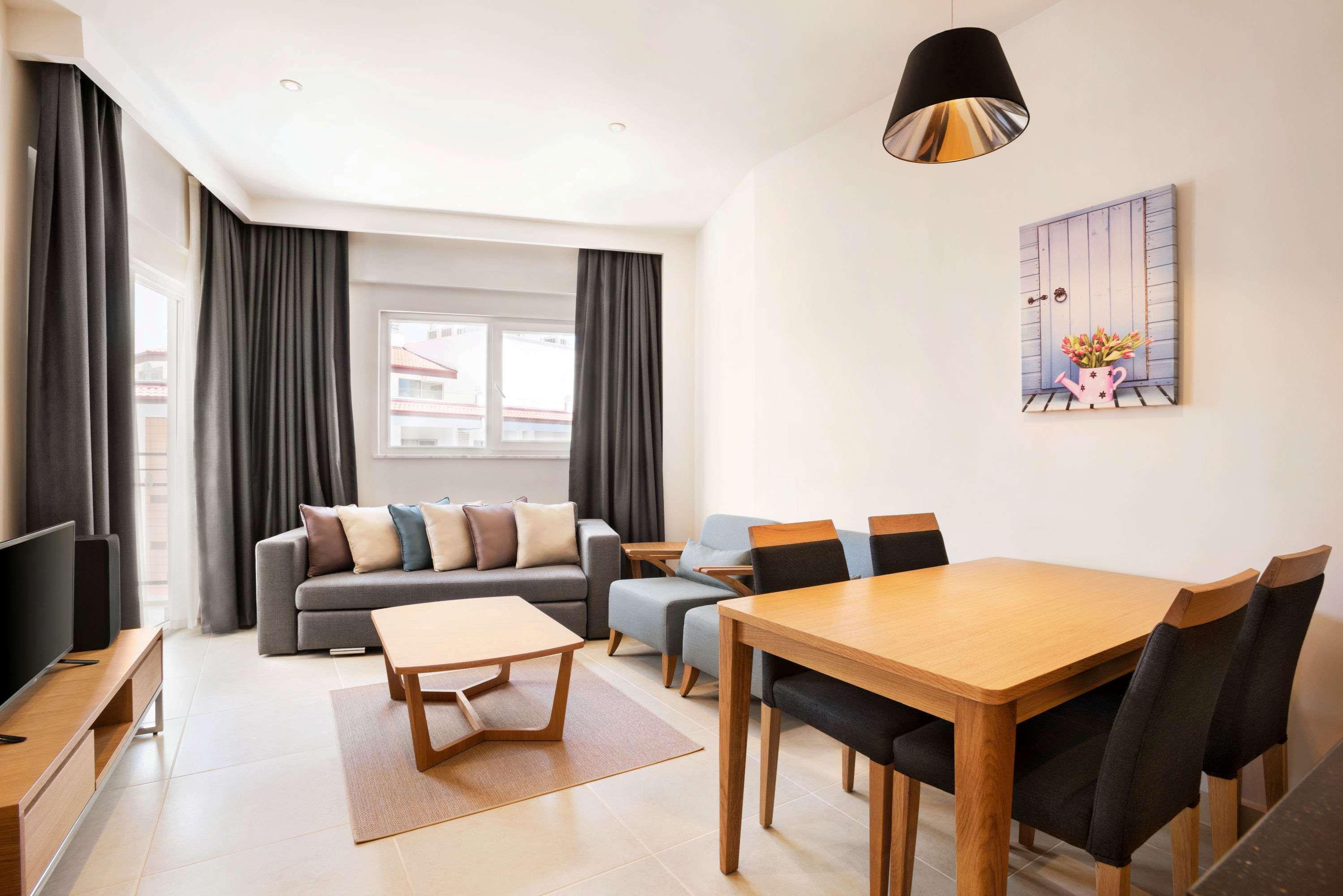 Ramada Hotel&Suites Kusadasi Bagian luar foto