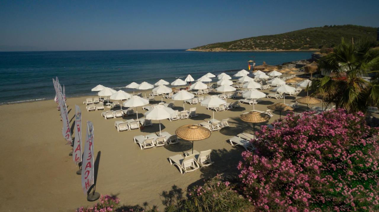 Ramada Hotel&Suites Kusadasi Bagian luar foto