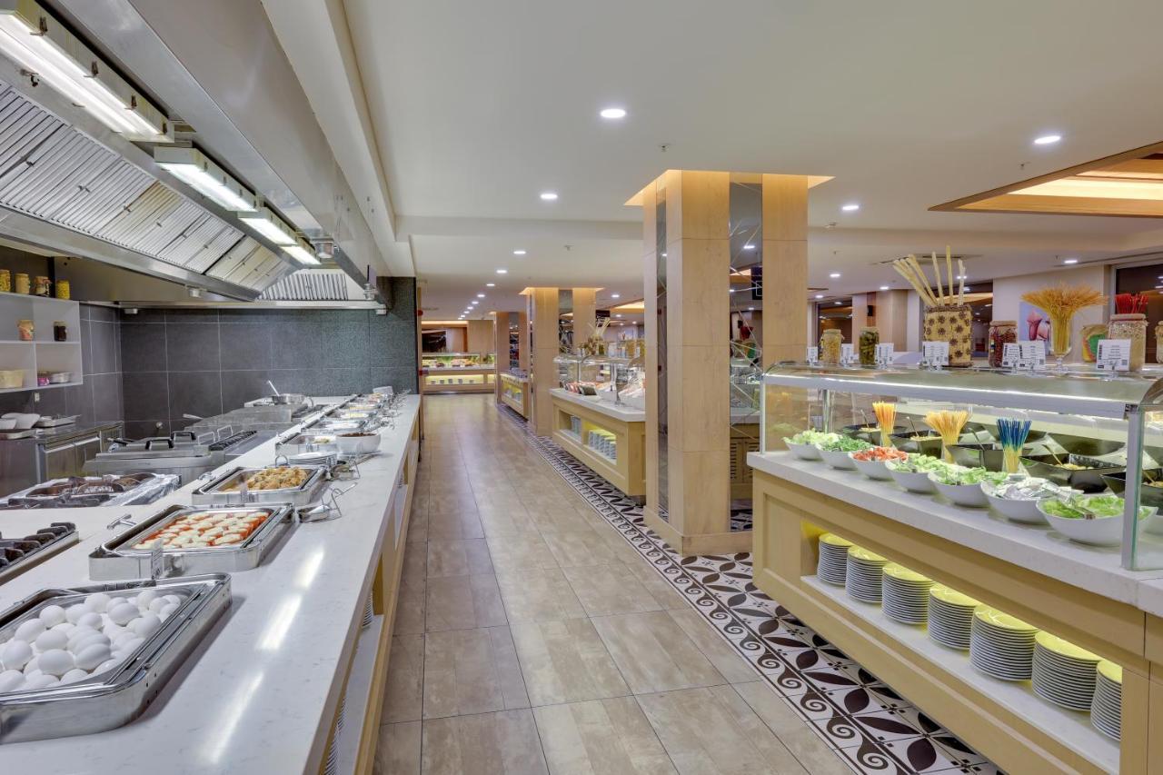 Ramada Hotel&Suites Kusadasi Bagian luar foto