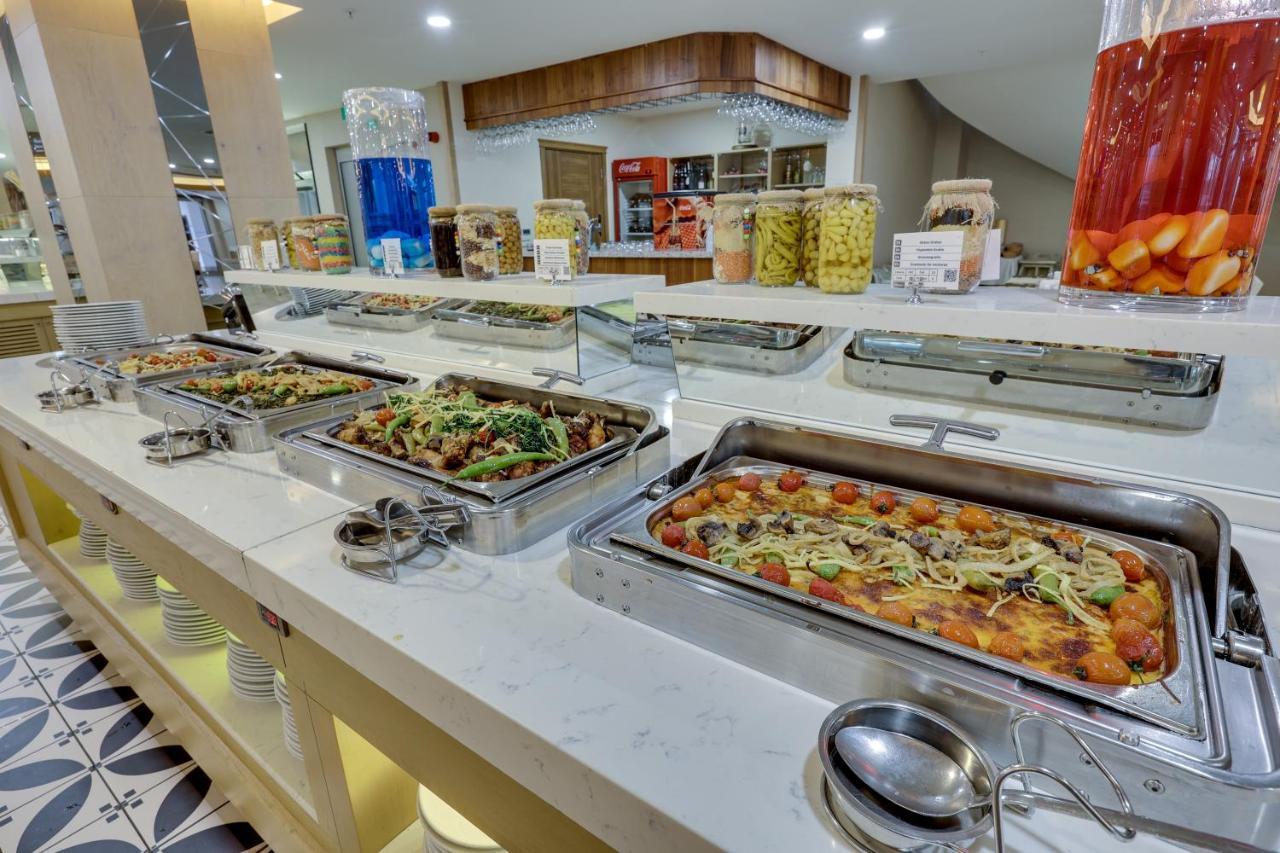 Ramada Hotel&Suites Kusadasi Bagian luar foto