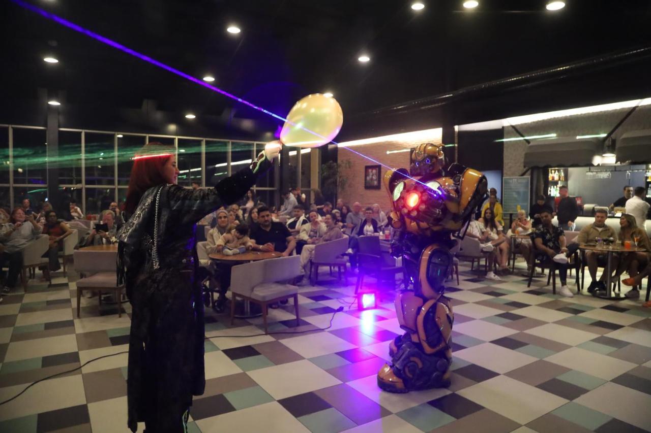 Ramada Hotel&Suites Kusadasi Bagian luar foto