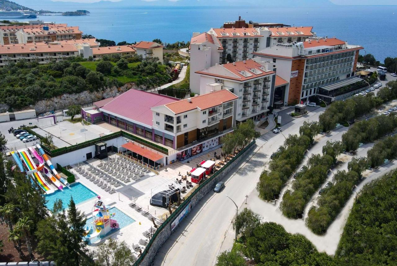 Ramada Hotel&Suites Kusadasi Bagian luar foto