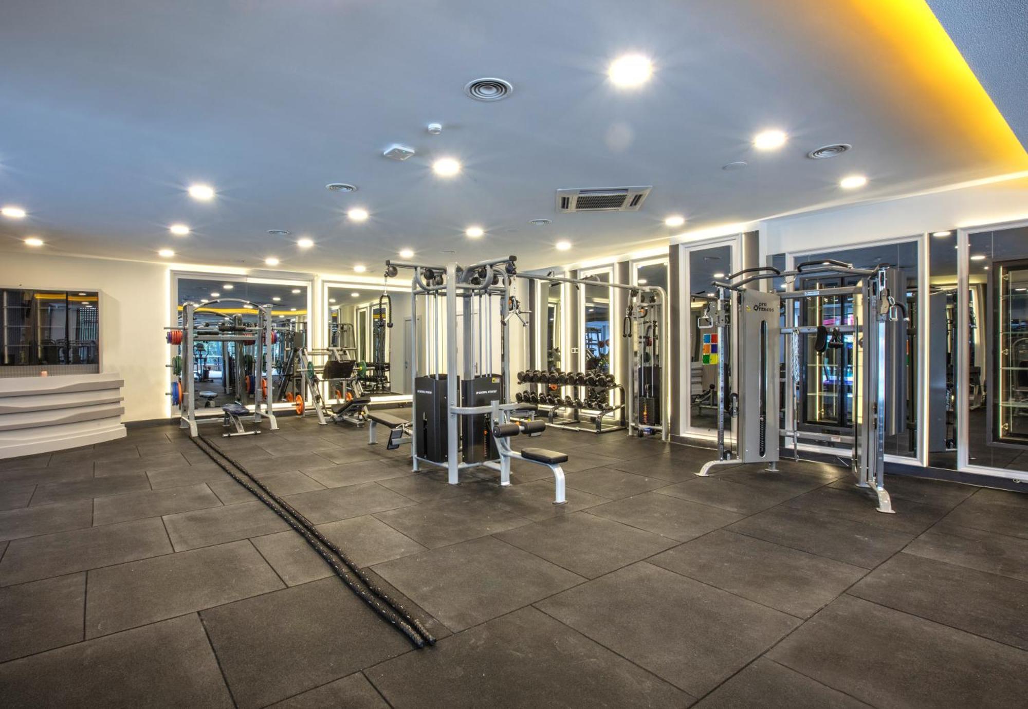 Ramada Hotel&Suites Kusadasi Bagian luar foto