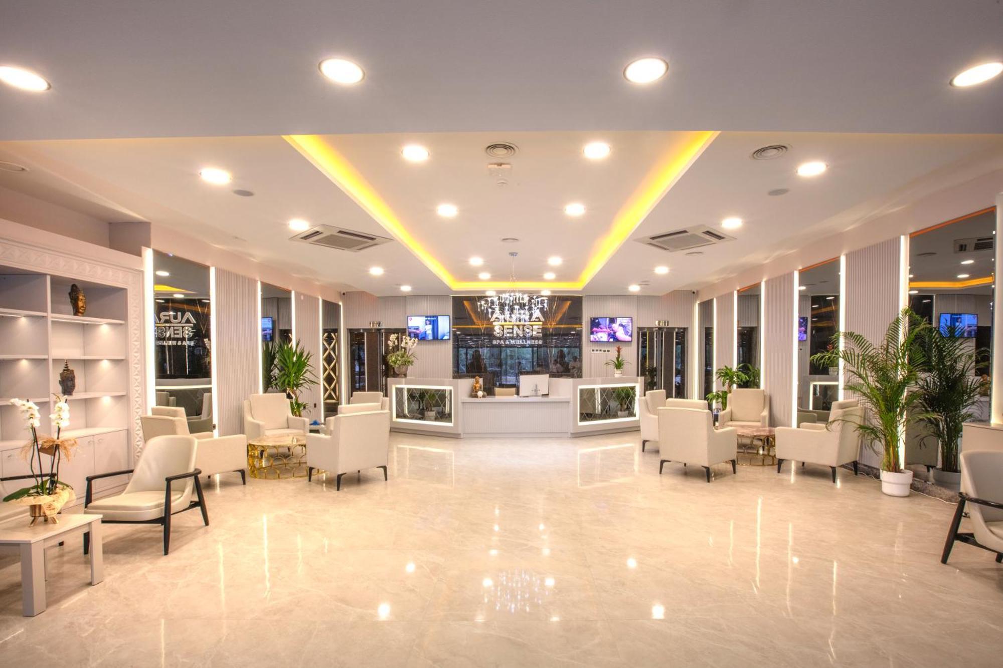 Ramada Hotel&Suites Kusadasi Bagian luar foto